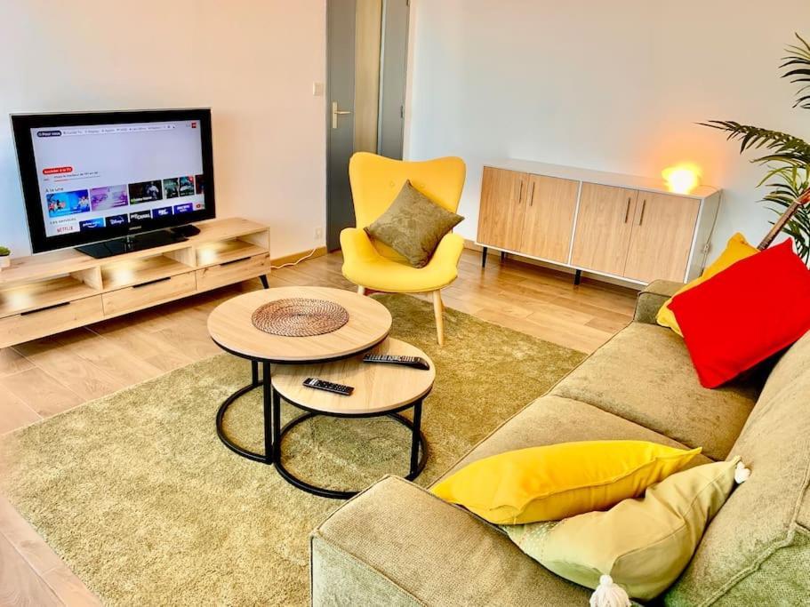 メスLumineux Et Cosy, Avec Parking, 2 Mn Gare, 2Mn Muse, 5Mn Centreアパートメント エクステリア 写真